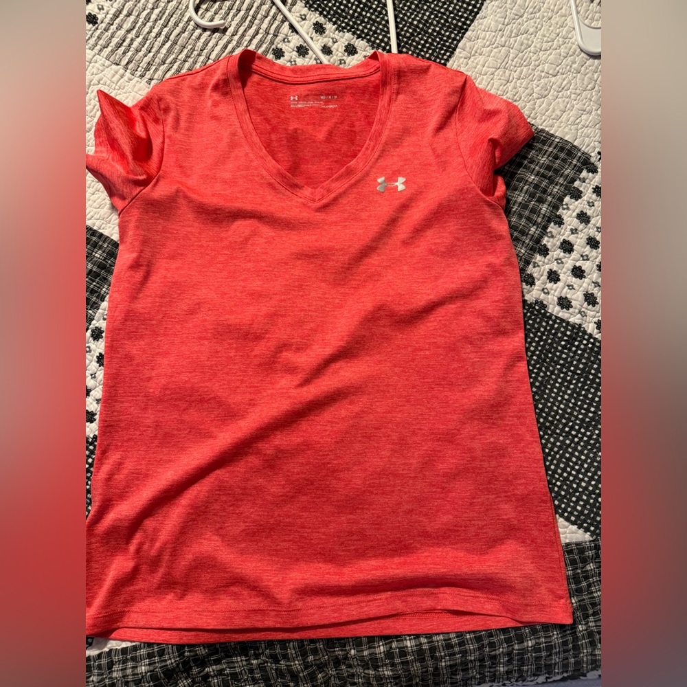 Women’s Under Armour heat gear short sleeve